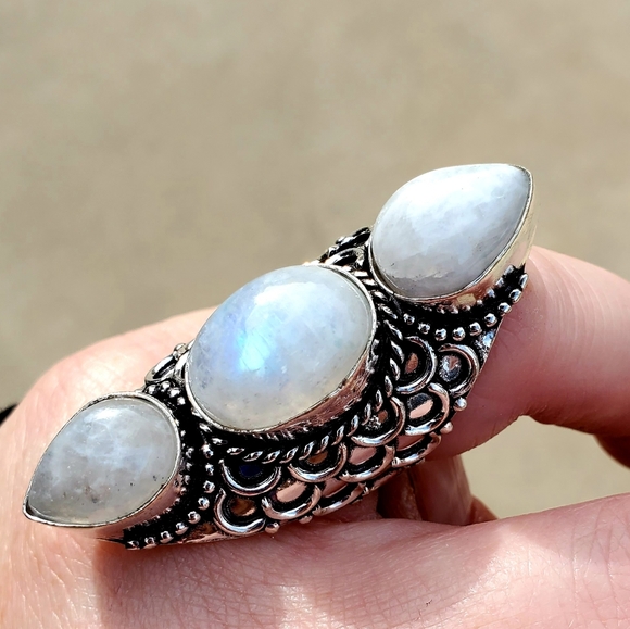 New Rainbow Moonstone 925 Silver Statement Ring. - Picture 10 of 16